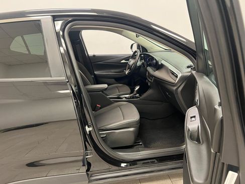 Used 2025 Buick Encore GX Preferred FWD image 29