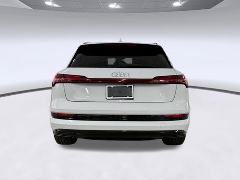 Used 2021 Audi e-tron Premium w/ Convenience Plus Package AWD/4WD image 10