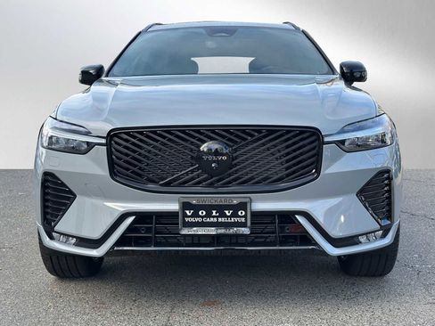 New 2026 Volvo XC60 B5 Ultra w/ Climate Package image 8