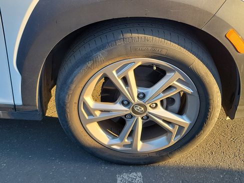 Used 2023 Hyundai Kona SEL w/ Cargo Package image 4