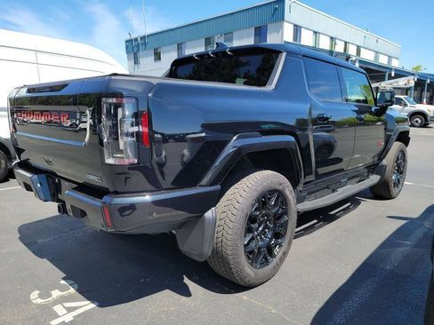 Used 2024 GMC Hummer EV 2X w/ LPO, Sport Package AWD/4WD image 4