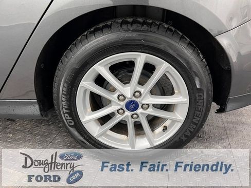 Used 2017 Ford Focus SE image 17