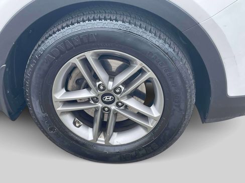 Used 2018 Hyundai Santa Fe Sport AWD/4WD image 8