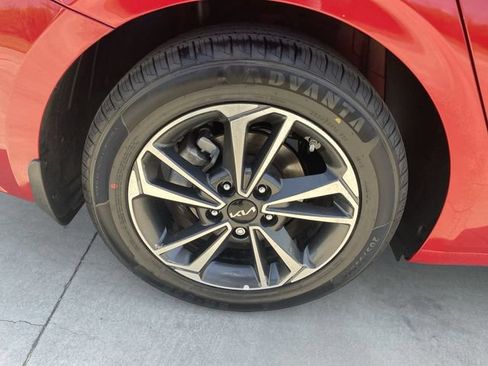 Used 2023 Kia Forte LXS w/ LXS Technology Package FWD image 30