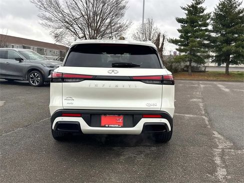 Used 2024 INFINITI QX60 Luxe image 6