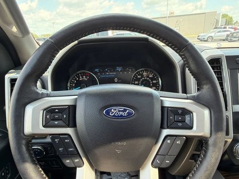 Used 2019 Ford F150 Lariat w/ Equipment Group 502A Luxury AWD/4WD image 16