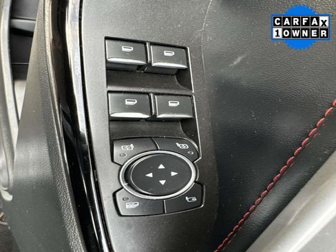 Used 2022 Ford Explorer ST-Line w/ Class IV Trailer Tow Package image 21