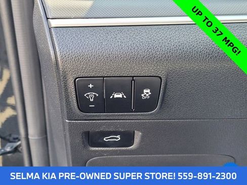 Used 2021 Kia K5 LXS image 24