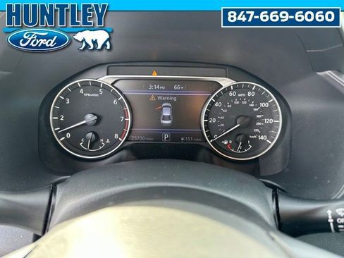 Used 2024 Nissan Altima 2.5 SV AWD/4WD image 22