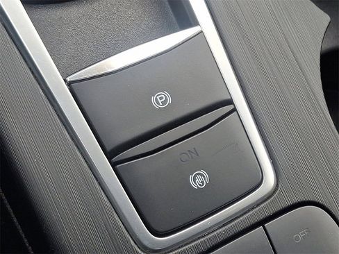 Certified 2022 Ford Escape Titanium w/ Titanium Elite Package image 25