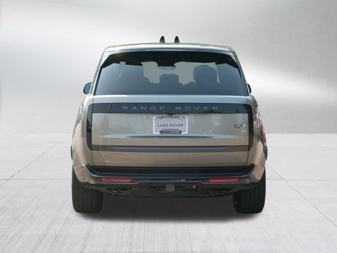 Used 2023 Land Rover Range Rover SE image 6