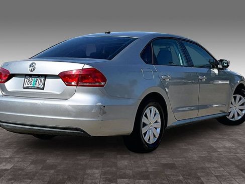 Used 2013 Volkswagen Passat 2.5 S FWD image 14