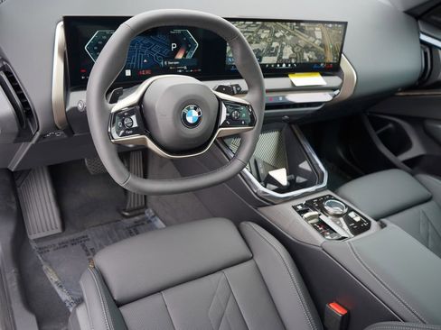 Used 2025 BMW X3 xDrive30i w/ Premium Package image 12