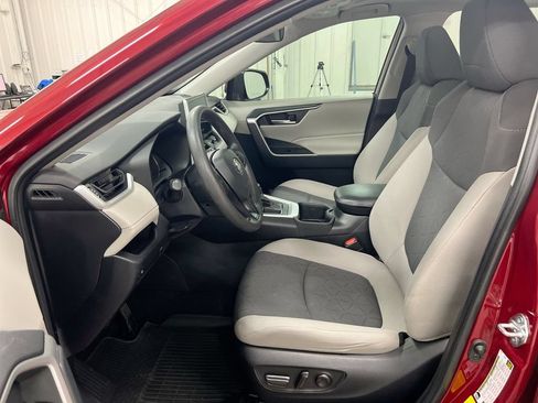 Used 2023 Toyota RAV4 XLE FWD image 21