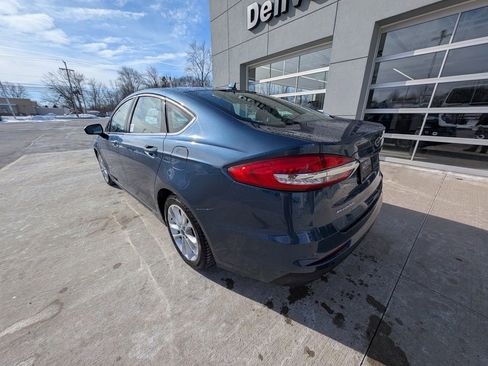 Used 2019 Ford Fusion SE image 5