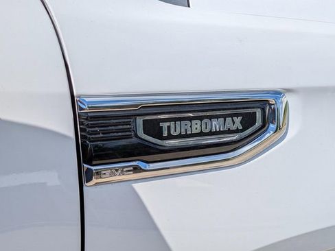 New 2026 GMC Sierra 1500 SLE image 7