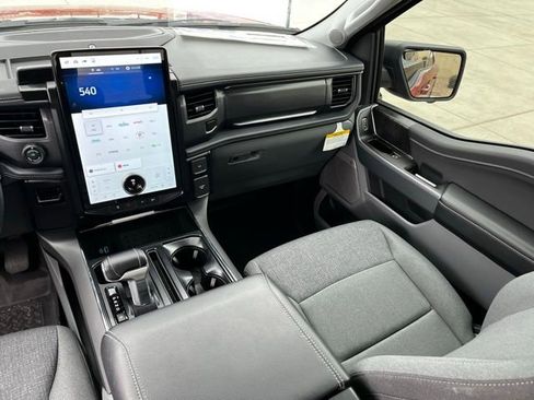 Used 2024 Ford F150 Lightning Flash image 17