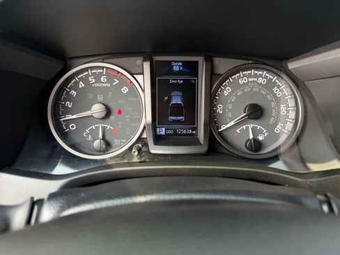 Used 2021 Toyota Tacoma TRD Sport w/ Technology Package AWD/4WD image 24