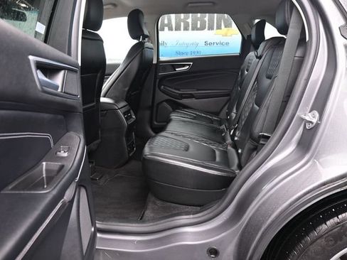 Used 2023 Ford Edge Titanium AWD/4WD image 10