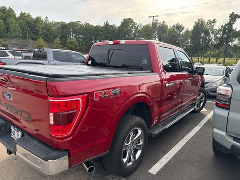 Used 2022 Ford F150 XLT w/ Equipment Group 302A High AWD/4WD image 3