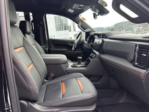 Used 2024 GMC Sierra 1500 AT4 w/ Technology Package image 15