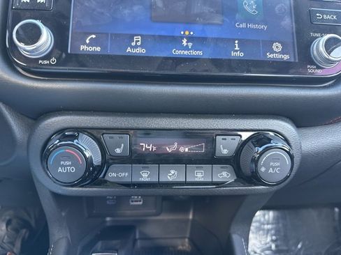 Used 2023 Nissan Kicks SR w/ SR Premium Package image 25