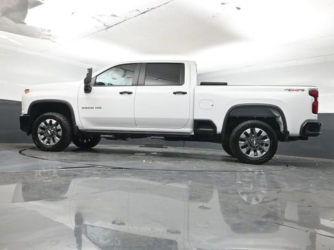 Used 2022 Chevrolet Silverado 2500 Custom w/ Custom Convenience Package image 28