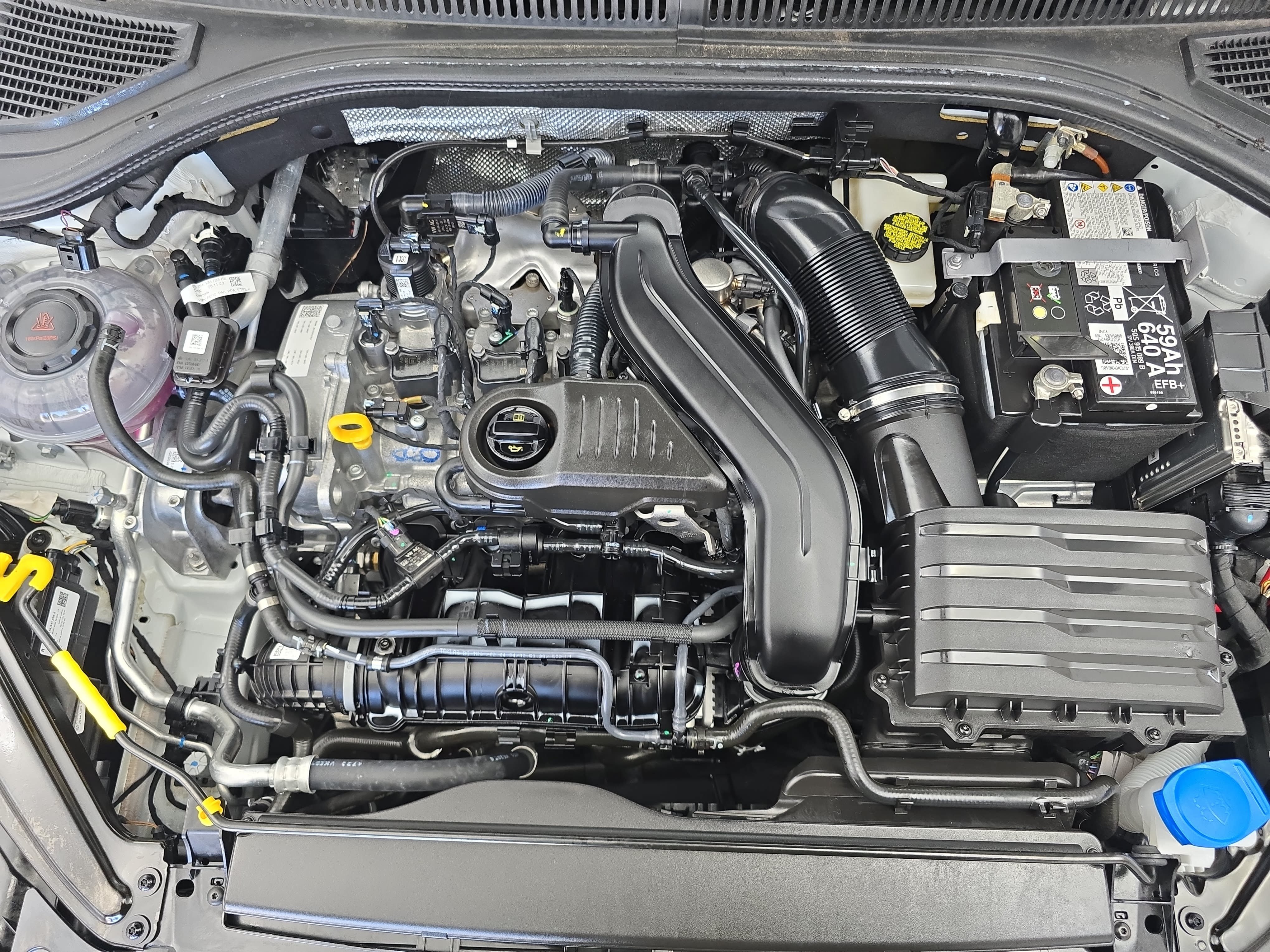 Certified 2024 Volkswagen Jetta Sport FWD image 29