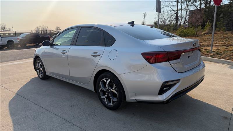 Used 2021 Kia Forte LXS FWD image 3