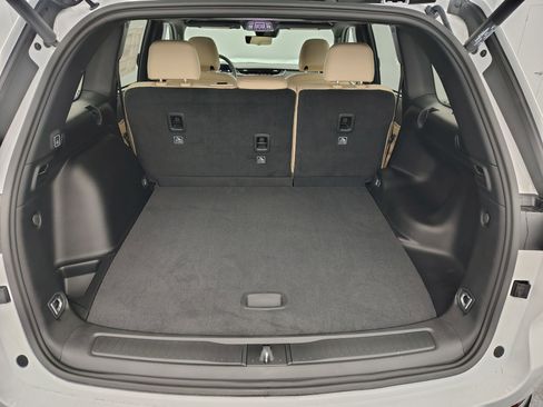 New 2025 Jeep Grand Cherokee Limited w/ Luxury Tech Group II image 17