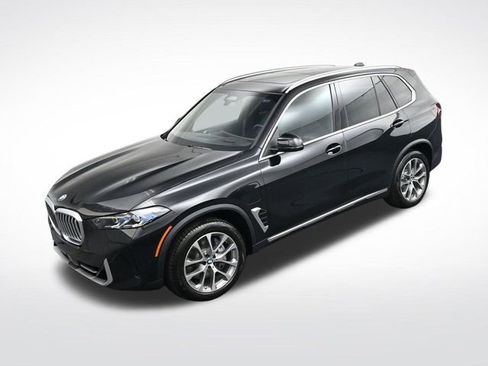 New 2026 BMW X5 xDrive50e image 25