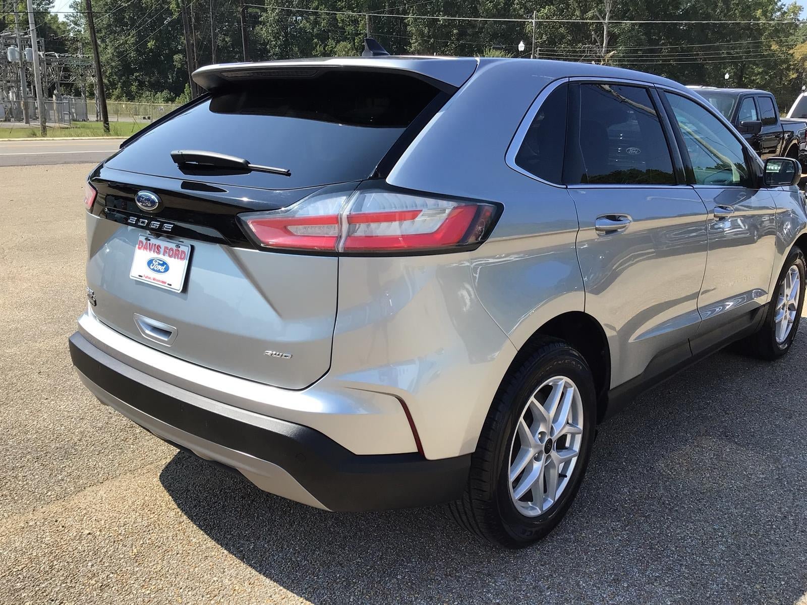 Certified 2024 Ford Edge SEL AWD/4WD image 11