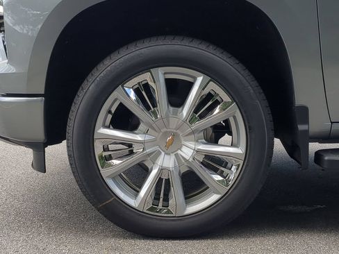 New 2026 Chevrolet Silverado 1500 High Country w/ High Country Premium Package AWD/4WD image 10