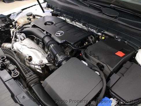 Used 2021 Mercedes-Benz GLB 250 4MATIC image 44