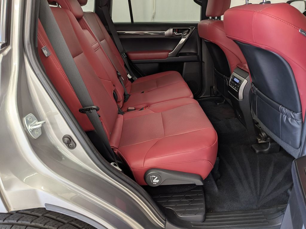 Used 2022 Lexus GX 460 Premium w/ Premium Package AWD/4WD image 36