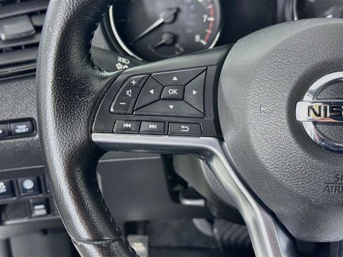Used 2020 Nissan Rogue SV AWD/4WD image 17
