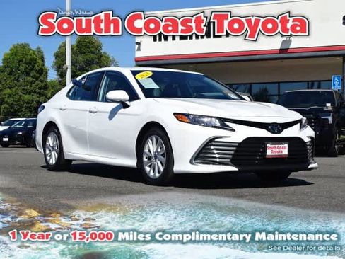 Used 2023 Toyota Camry LE w/ Convenience Package FWD image 1
