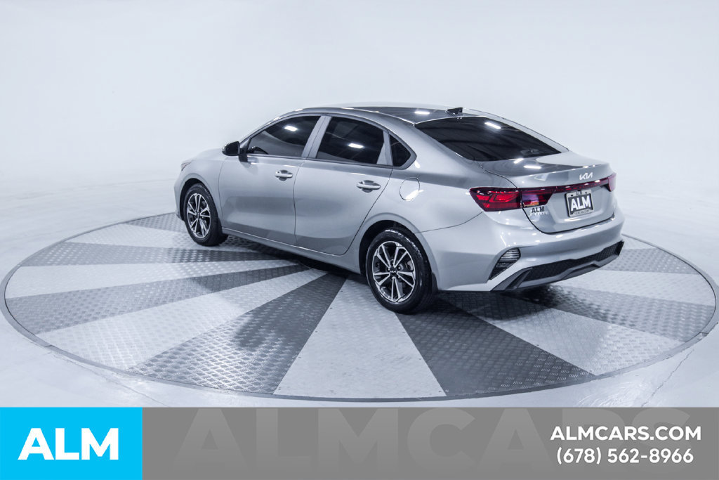 Used 2023 Kia Forte LXS w/ LXS Technology Package FWD image 7