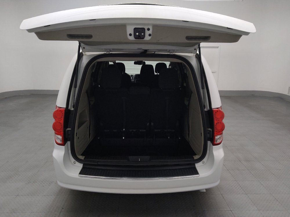 Used 2019 Dodge Grand Caravan SE w/ UConnect Hands-Free Group FWD image 29