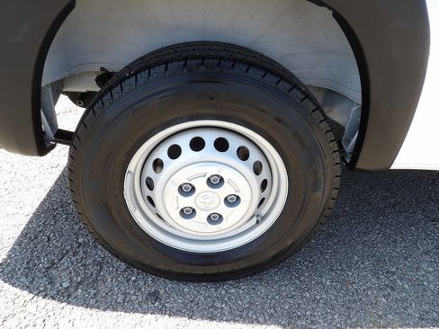 Used 2025 RAM ProMaster 2500 w/ U-Haul Equipment Group FWD image 50