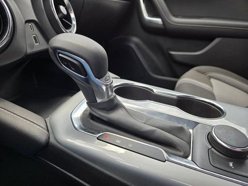 Used 2025 Chevrolet Blazer LT FWD image 19
