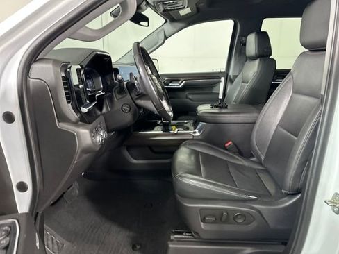 Used 2023 GMC Sierra 1500 SLT w/ SLT Convenience Package image 11