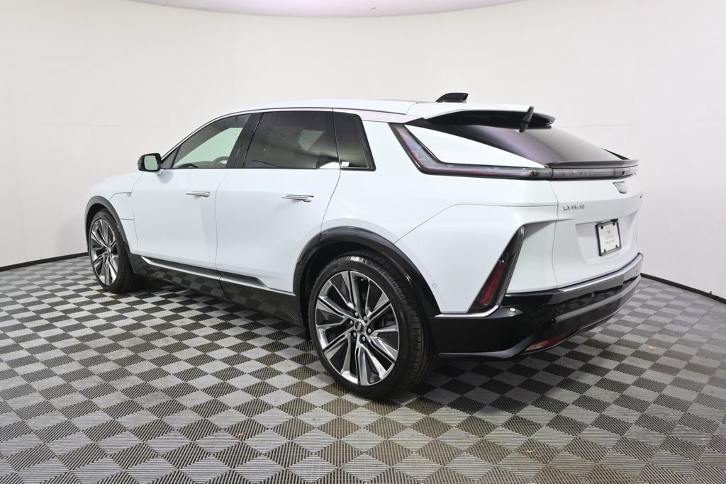 Certified 2026 Cadillac Lyriq Signature Luxury w/ Nappa Leather Package AWD/4WD image 3