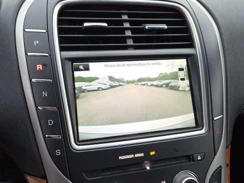 Used 2016 Lincoln MKX Select w/ Select Plus Package AWD/4WD image 48