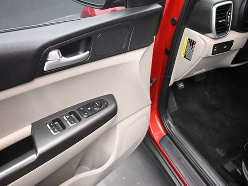 Used 2022 Kia Sportage LX FWD image 14