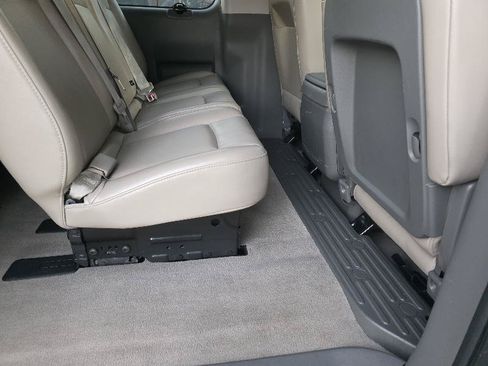 Used 2019 Nissan NV 3500 SL RWD image 19