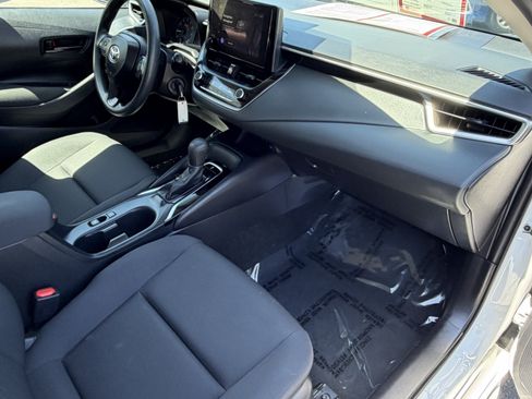 Certified 2024 Toyota Corolla LE FWD image 9