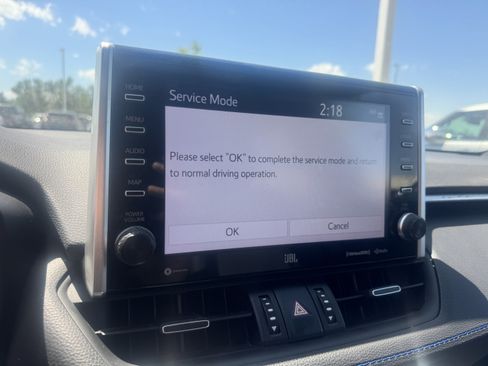 Used 2022 Toyota RAV4 XSE AWD/4WD image 30