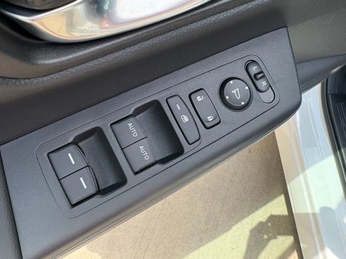 Used 2026 Honda CR-V TrailSport image 11