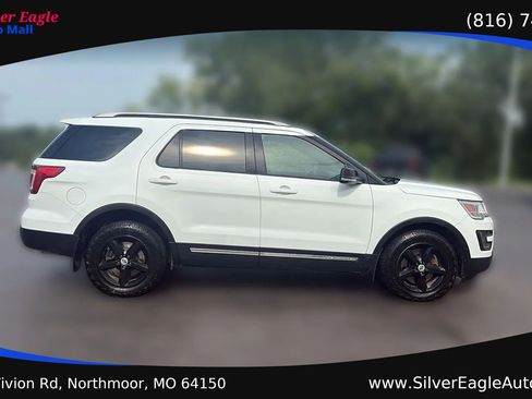 Used 2016 Ford Explorer XLT w/ Equipment Group 202A AWD/4WD image 6